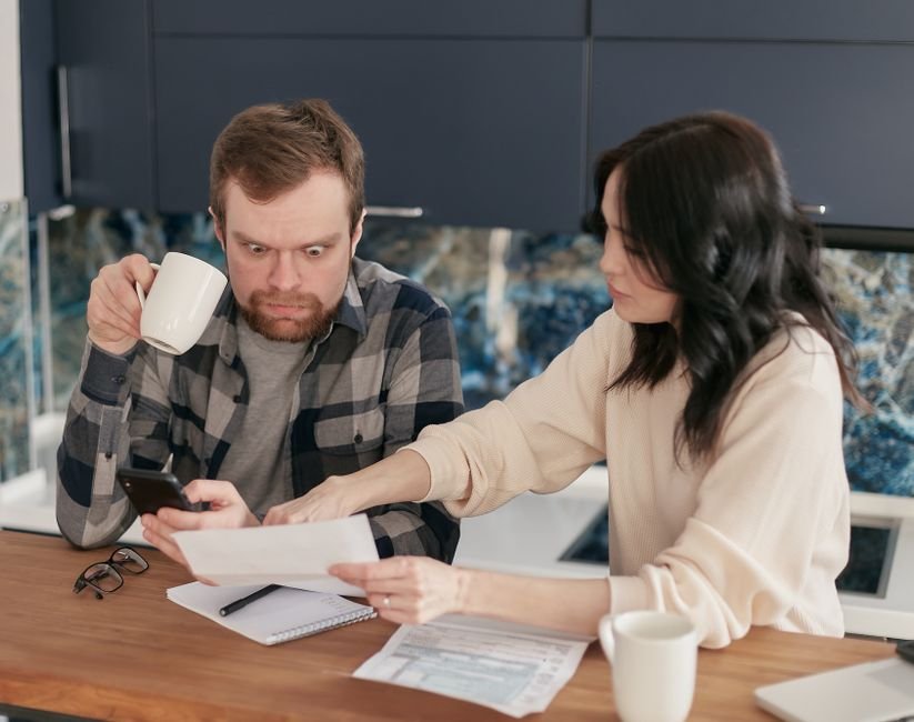 CRA COVID Benefit Repayment: Alberta Couple Fights $33K Bill