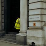 Reform Plan to Cut HMRC Pay Over Taxpayer Waits