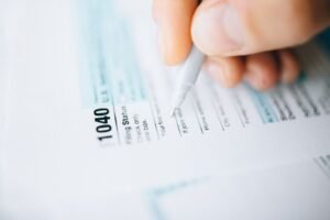 IRS EITC Refund: Up to $4,427 for Eligible Filers